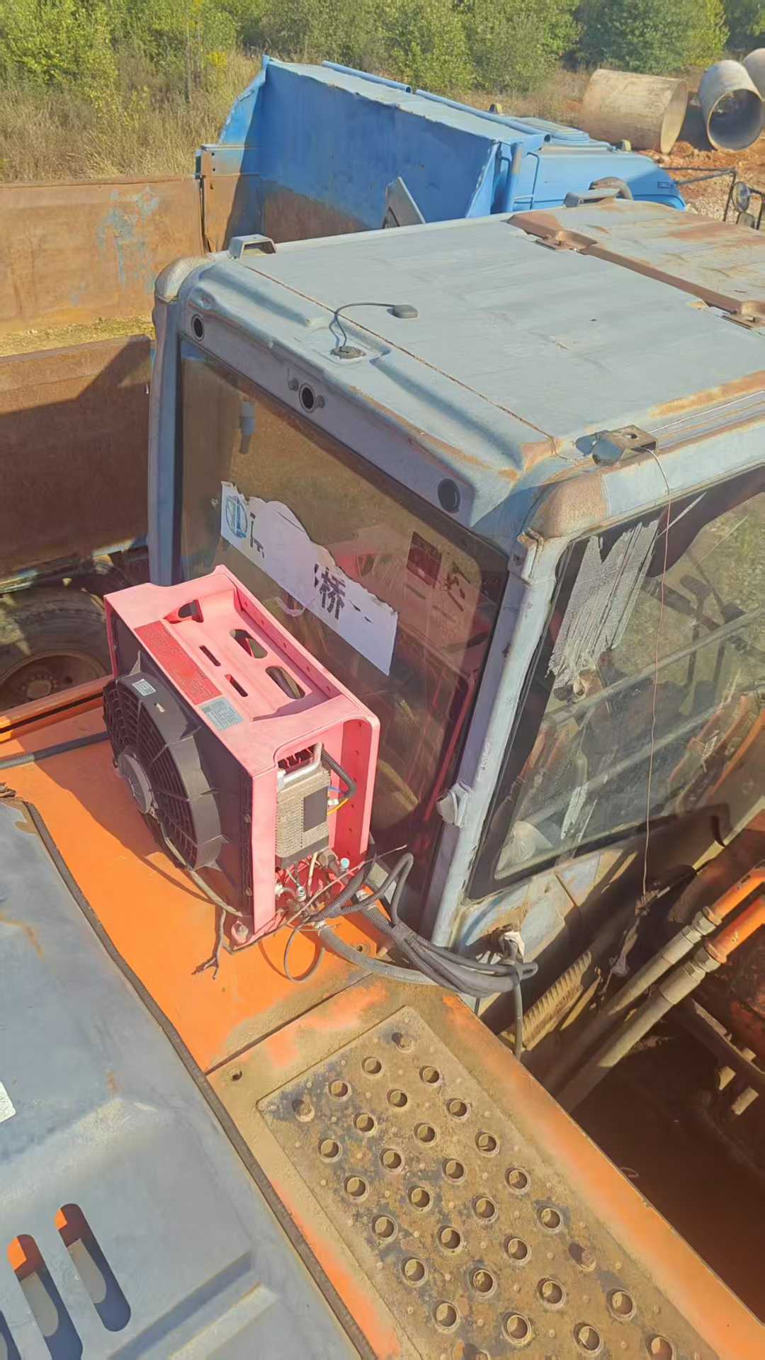 Buy Hitachi EX210 Used Excavator / 8 Used Hitachi EX210 Excavator 2009 Model / 8