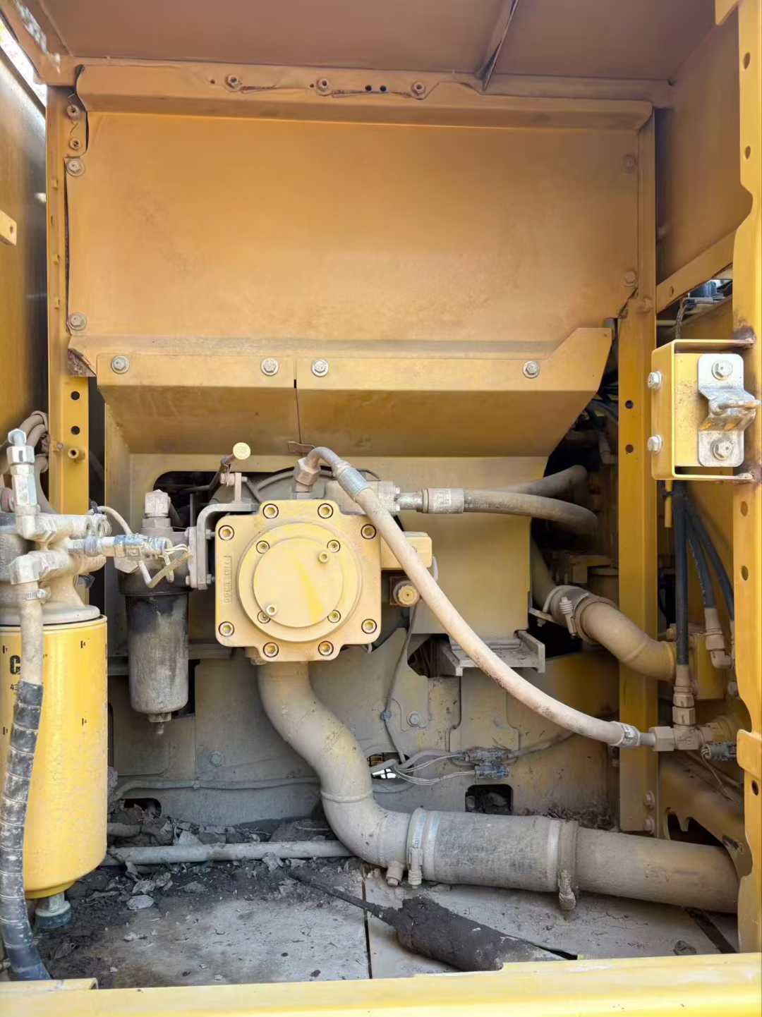 Used Caterpillar 323 Excavator 2018 Model / 3