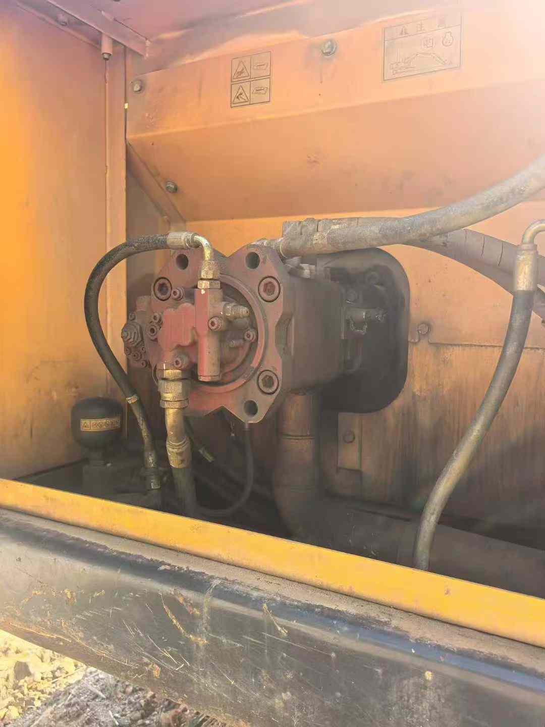 Used Hyundai R215VSN Excavator 2015 Model / 4