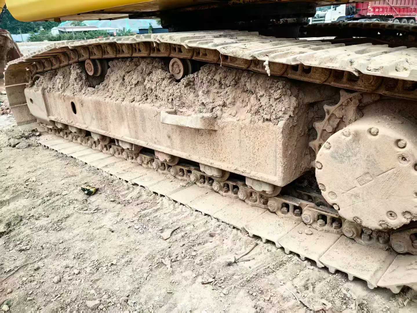 Used Komatsu PW200-7 Excavator 2016 Model / 9