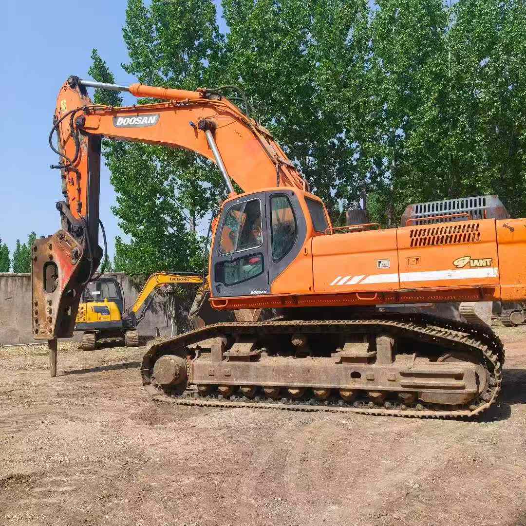 Buy Doosan DX500 Used Excavator / 5 Used Doosan DX500 Excavator 2014 Model / 5