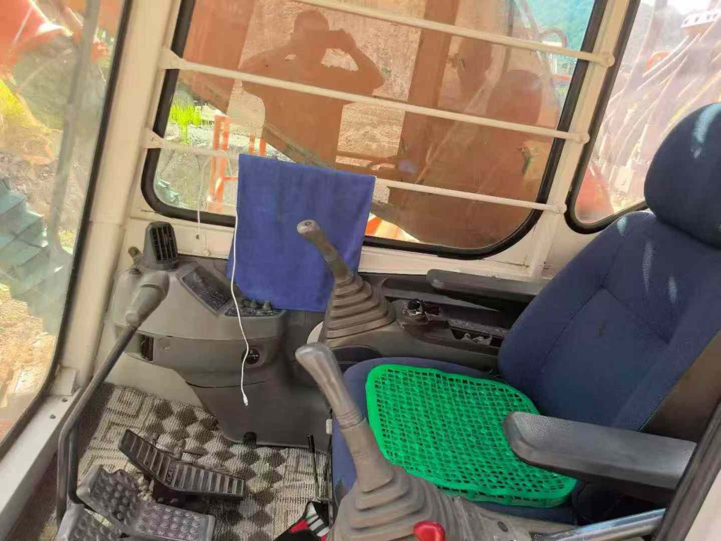 Used Hitachi ZX120 Excavator 2016 Model / 6