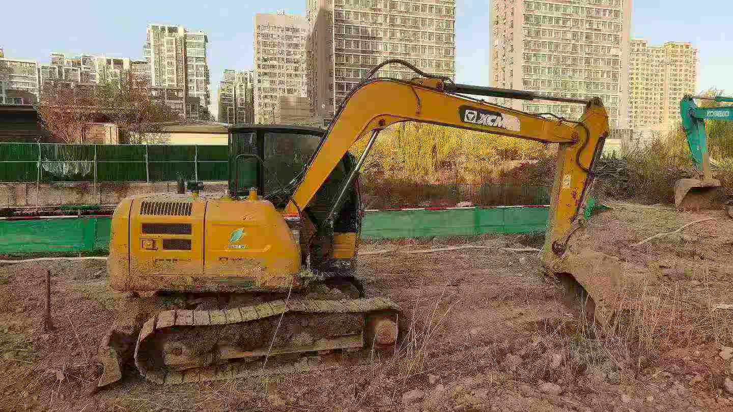 Used XCMG XE75WD Excavator 2021 Model / 2