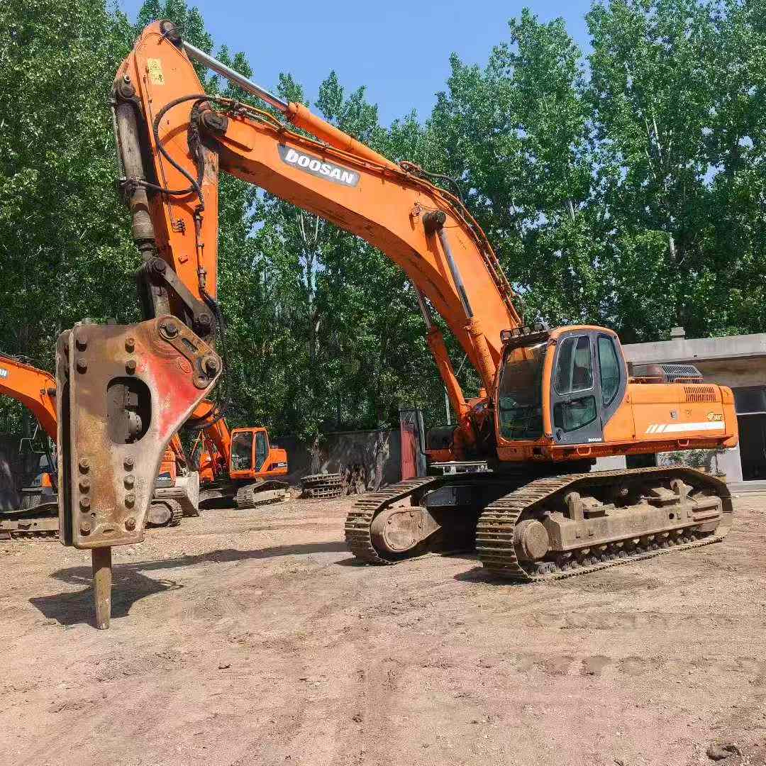 Buy Doosan DX500 Used Excavator / 2 Used Doosan DX500 Excavator 2014 Model / 2