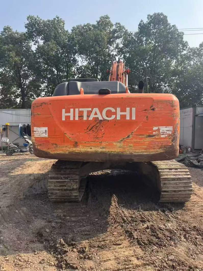 Used Hitachi ZAXIS200 Excavator 2018 Model / 5