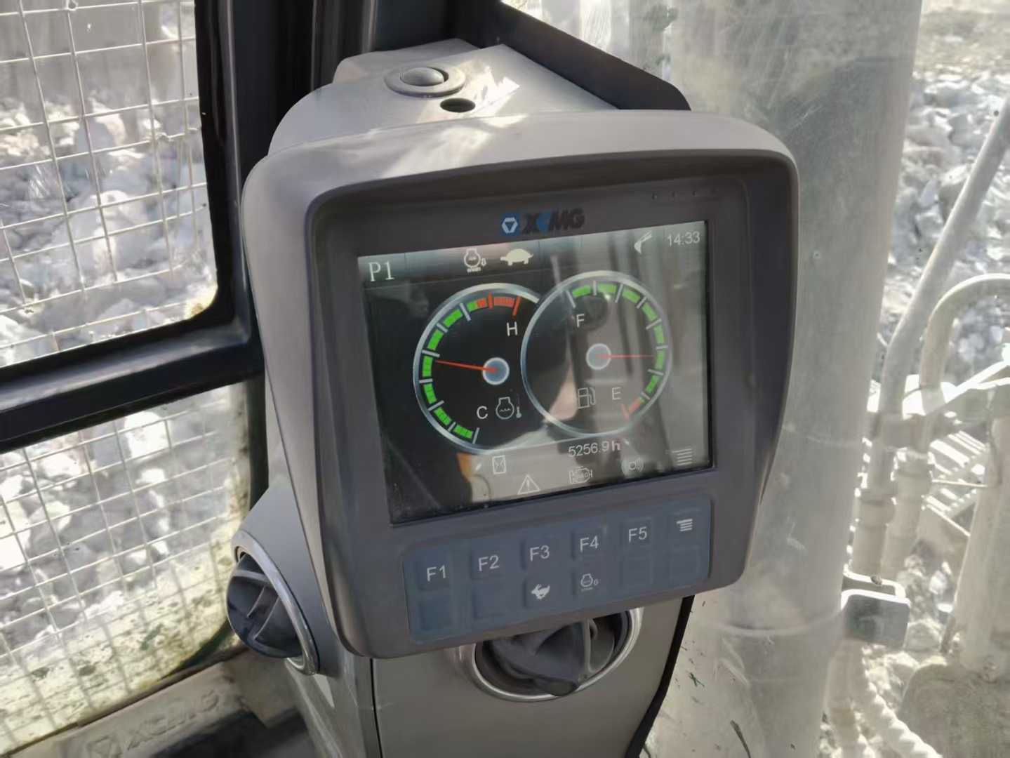 Used XCMG XE135GA Excavator 2020 Model / 4