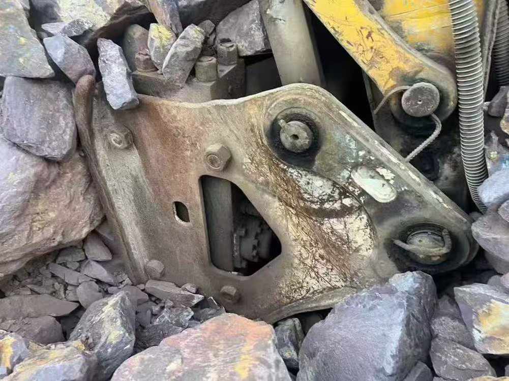 Used Hyundai R300LC-5 Excavator 2016 Model / 9