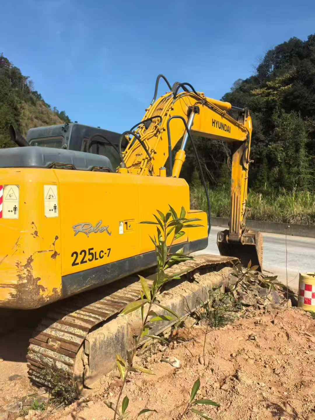 Used Hyundai R215VSN Excavator 2015 Model / 2