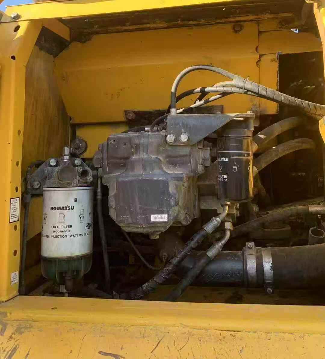 Used Komatsu PC210 Excavator 2018 Model / 8