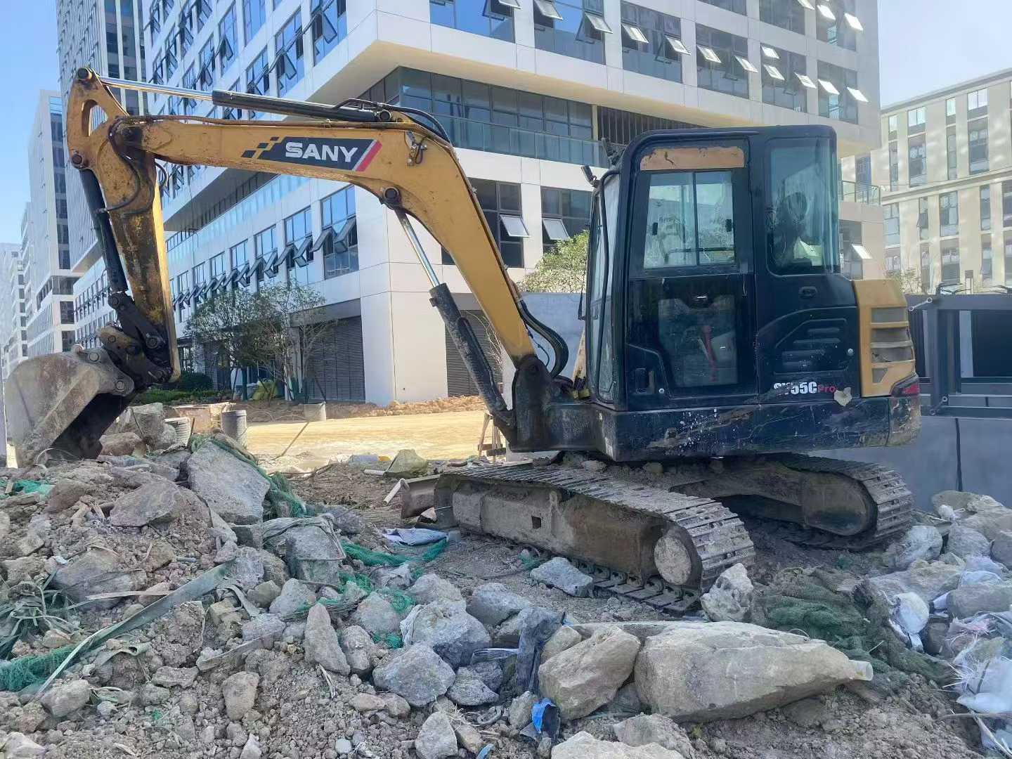 Buy Sany SY55 Used Excavator / 1