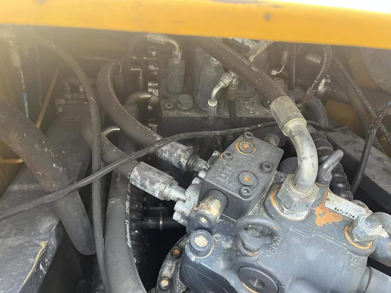 Used XCMG XE245D Excavator 2021 Model / 7