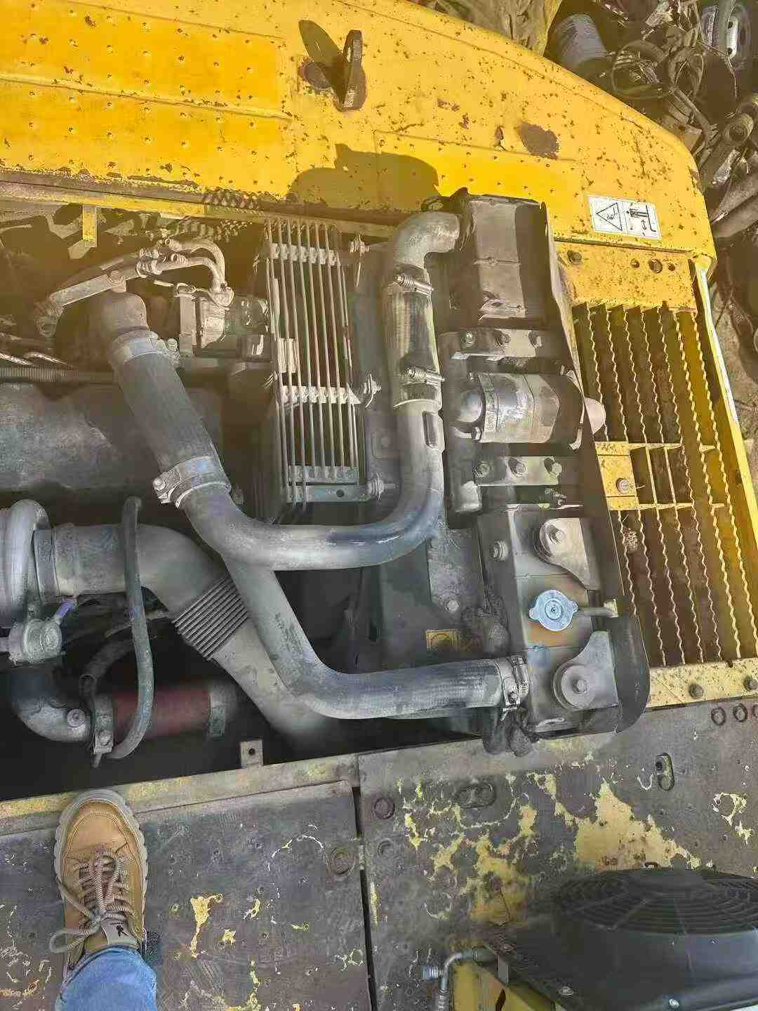 Buy Komatsu PC220-8 Used Excavator / 4 Used Komatsu PC220-8 Excavator 2012 Model / 4