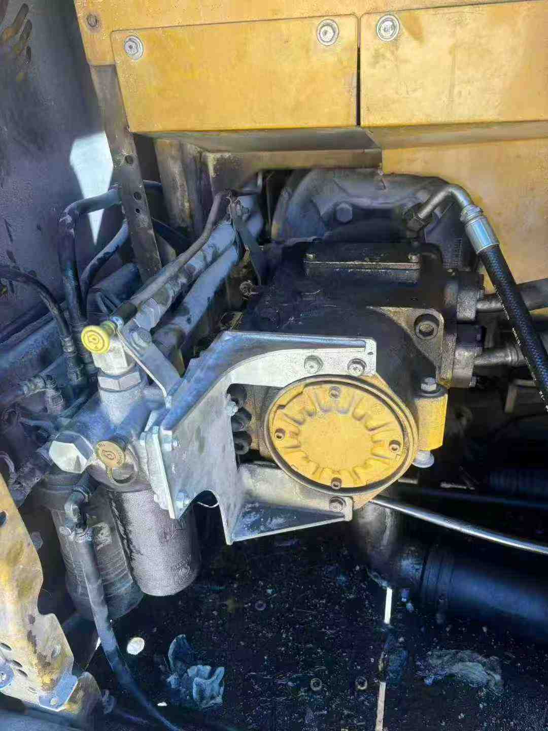 Buy Caterpillar 330L Used Excavator / 8 Used Caterpillar 330L Excavator 2020 Model / 8