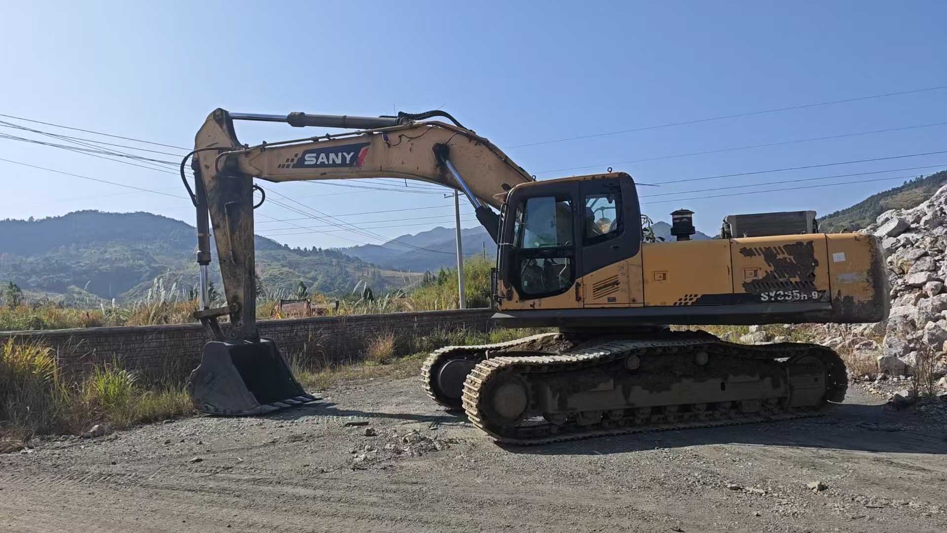 Used Sany SY365H Excavator 2016 Model / 8