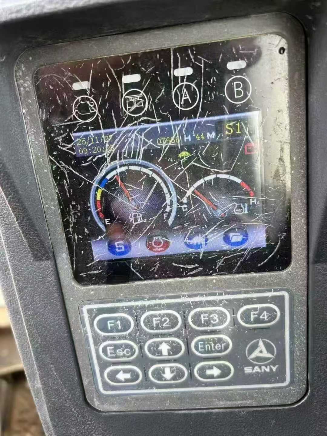 Used Sany SY55 Excavator 2016 Model / 8