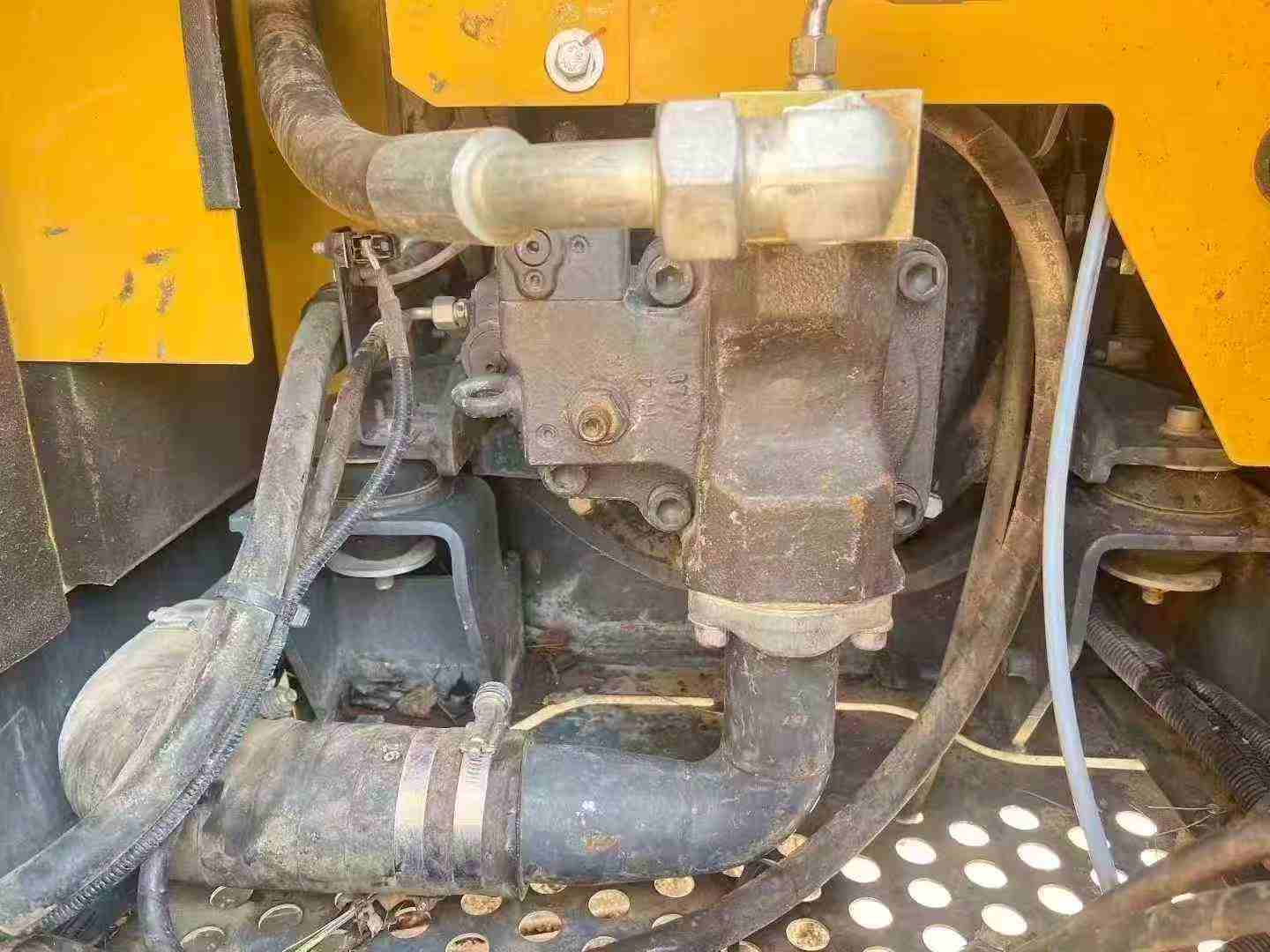 Used XCMG XE75WD Excavator 2020 Model / 6