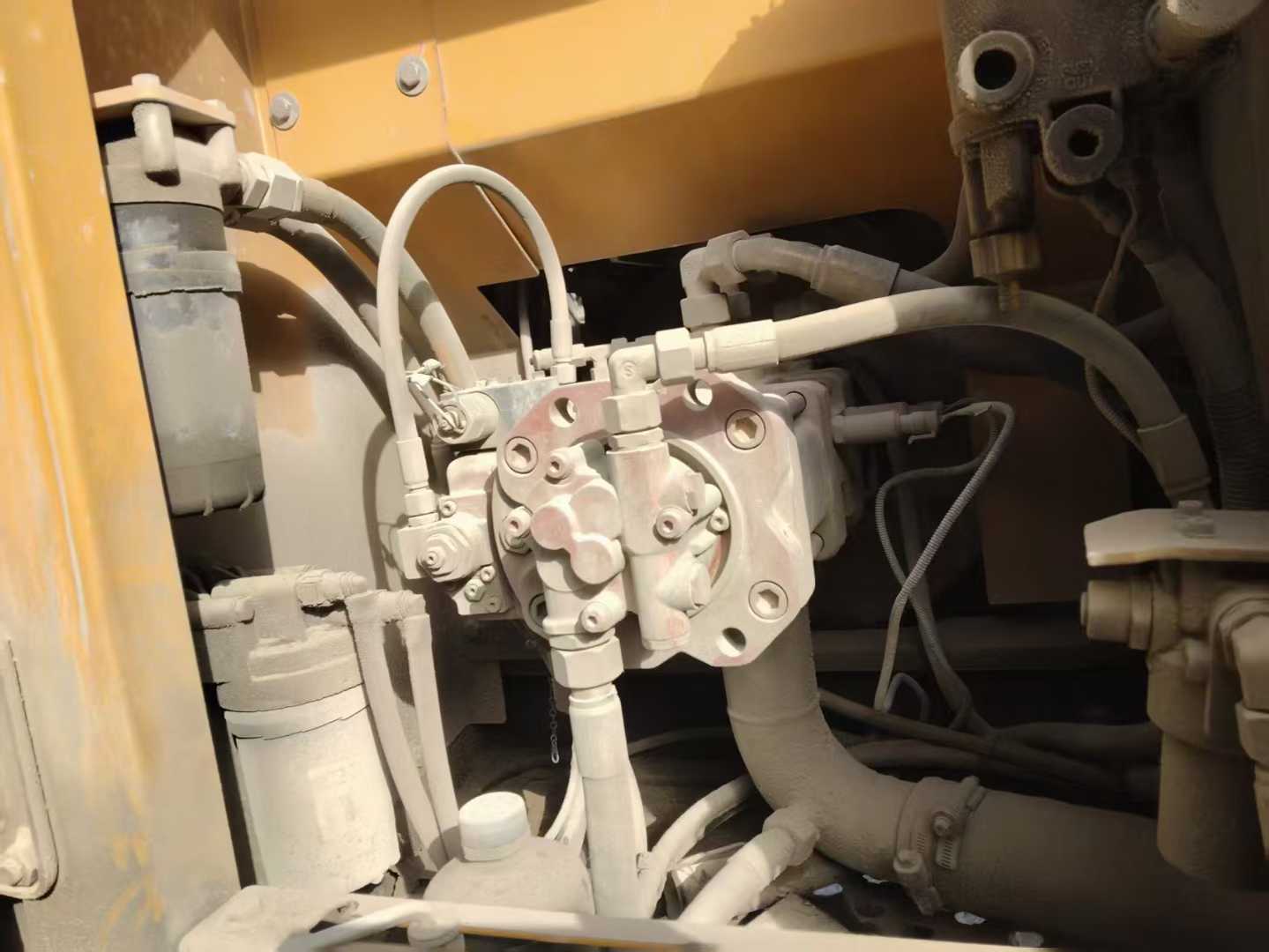 Used XCMG XE135GA Excavator 2020 Model / 3