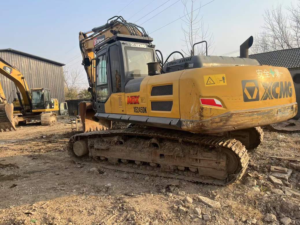 Used XCMG XE245D Excavator 2021 Model / 5