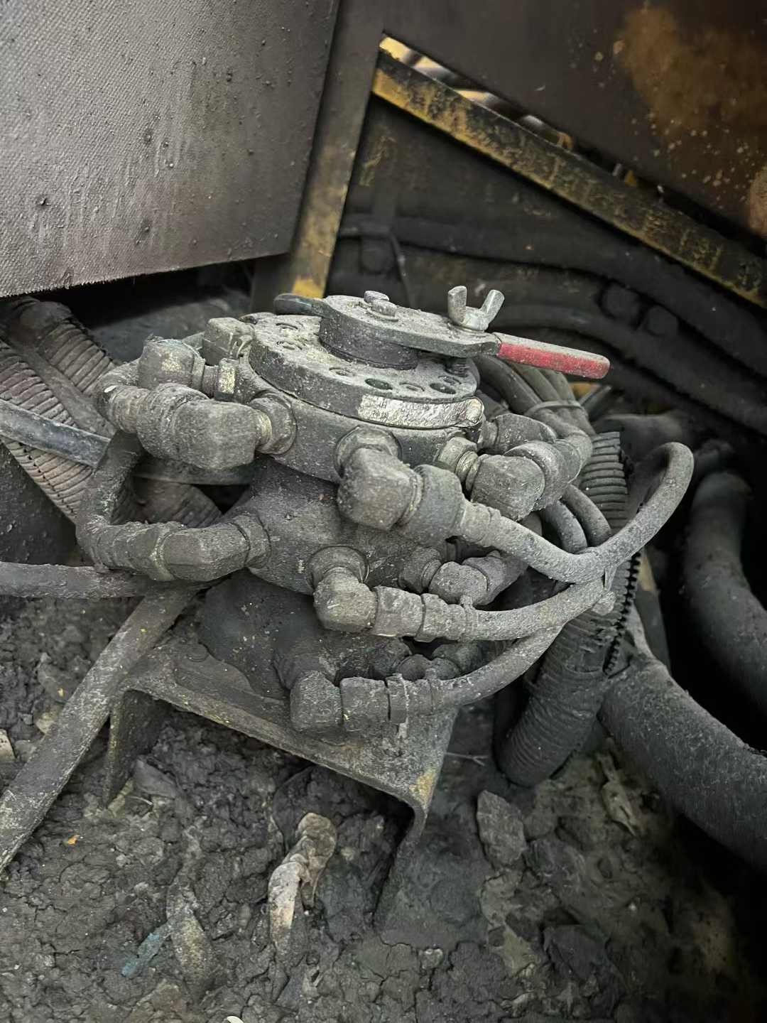 Used Komatsu PC200-8N1 Excavator 2016 Model / 6