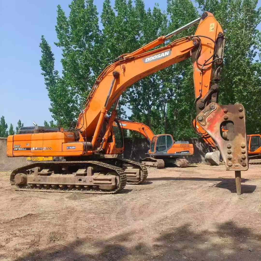 Buy Doosan DX500 Used Excavator / 1