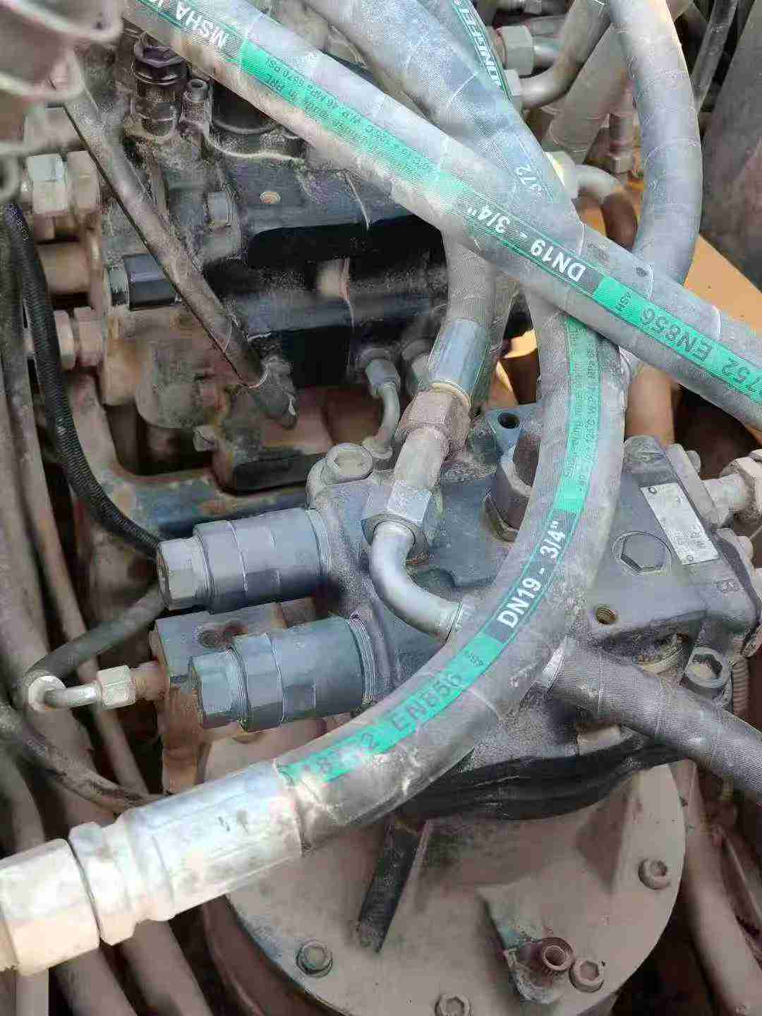 Used XCMG XE150 Excavator 2015 Model / 4