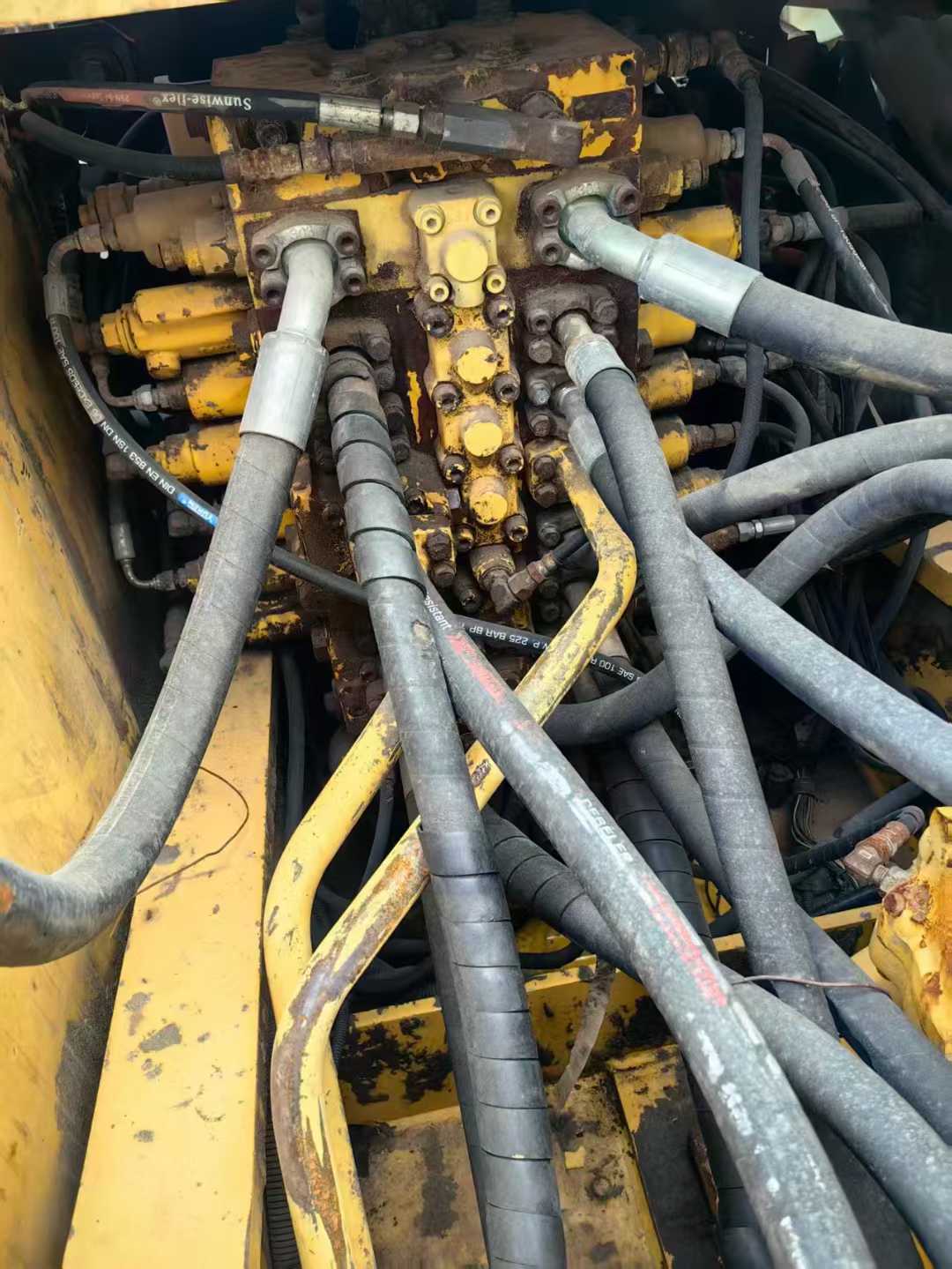 Used Komatsu PW200-7 Excavator 2016 Model / 5