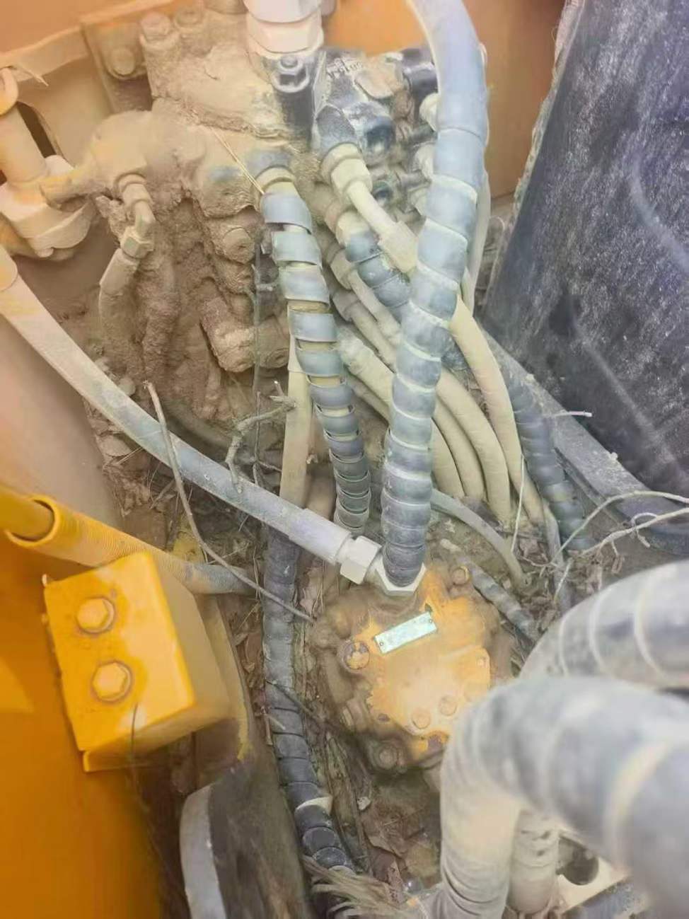 Used Sany SY75 Excavator 2013 Model / 4