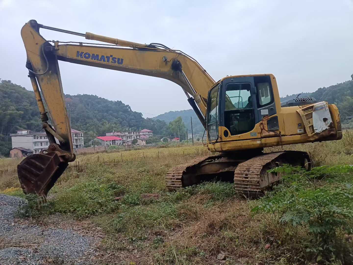 Buy Komatsu PC200-8 Used Excavator / 2 Used Komatsu PC200-8 Excavator 2016 Model / 2
