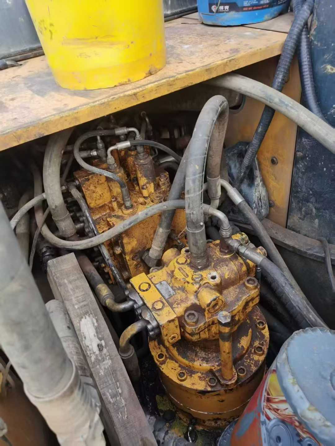 Used Hyundai R215-7 Excavator 2016 Model / 6