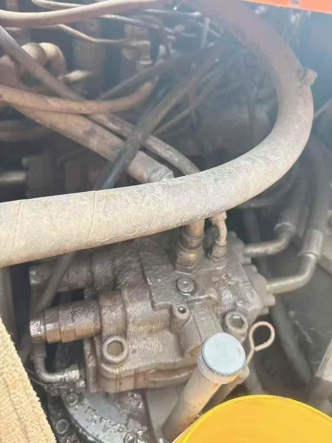 Used Hitachi ZAXIS200 Excavator 2012 Model / 4