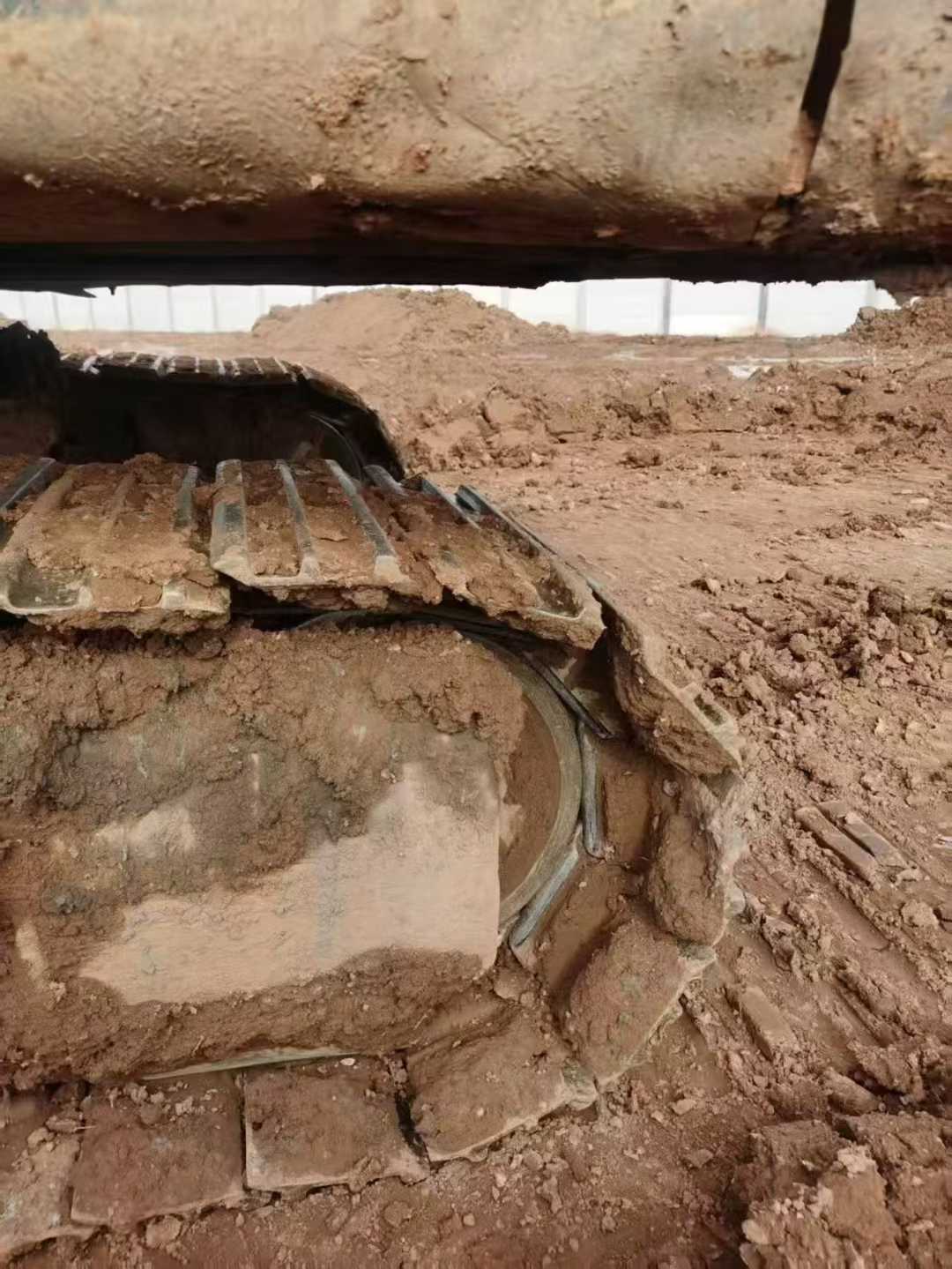 Used Hyundai R215-7 Excavator 2016 Model / 7