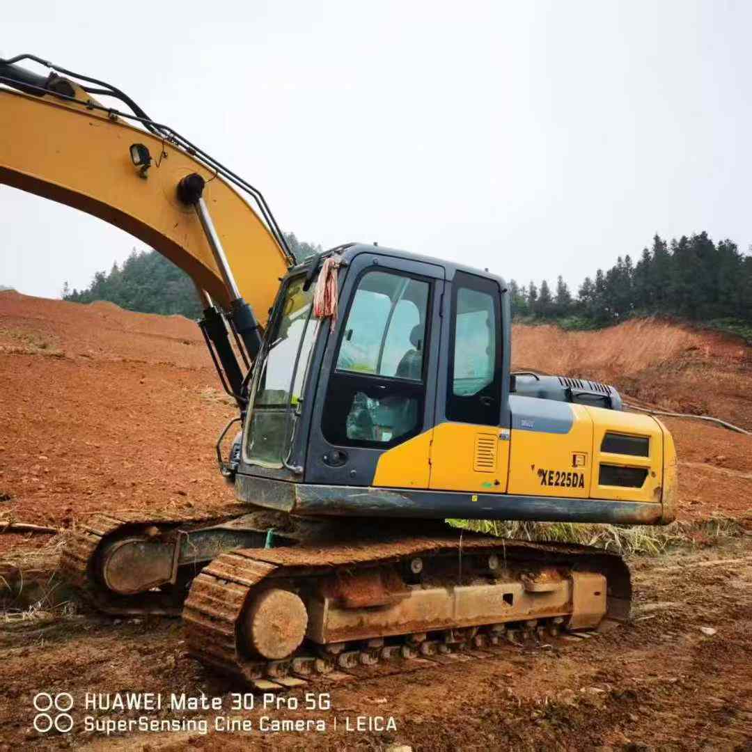 Used XCMG LW200 Excavator 2021 Model / 3