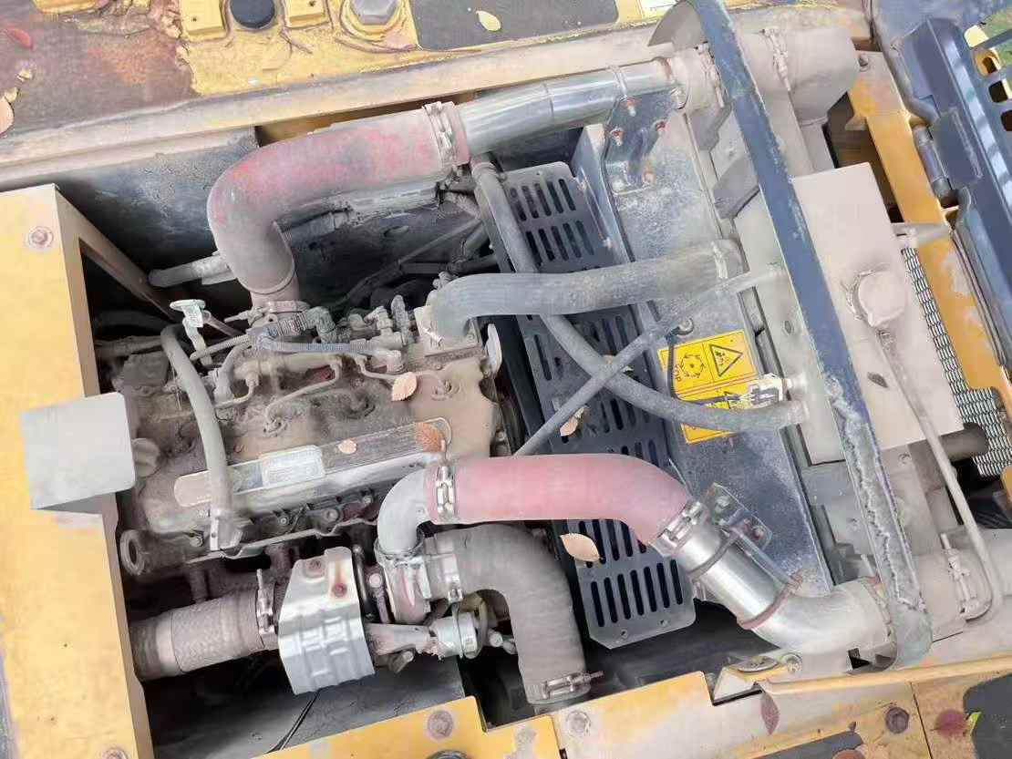 Used XCMG XE135D Excavator 2018 Model / 7