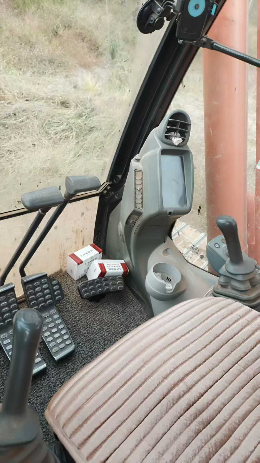 Used Hitachi ZAXIS200 Excavator 2019 Model / 9