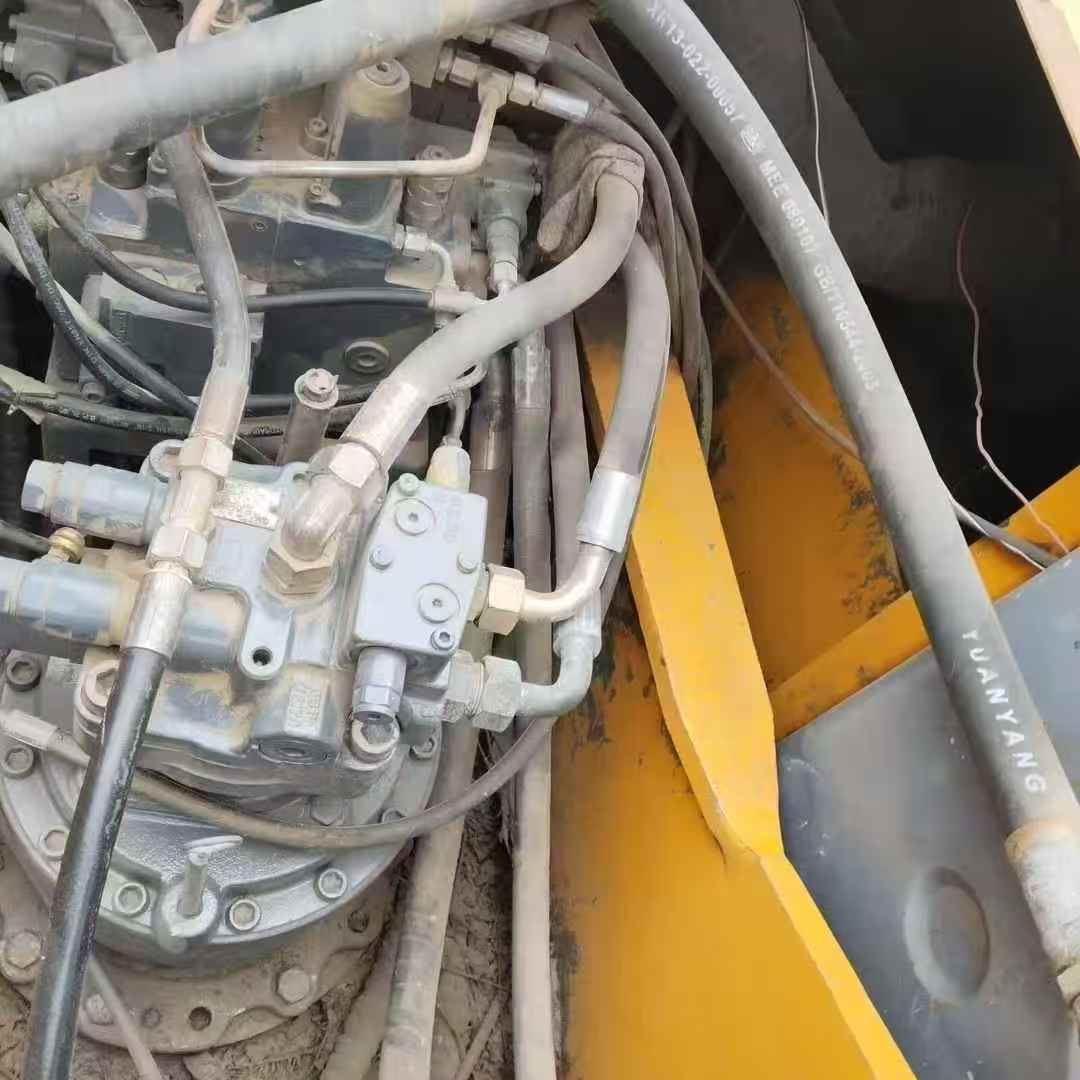 Used XCMG XE215 Excavator 2015 Model / 4