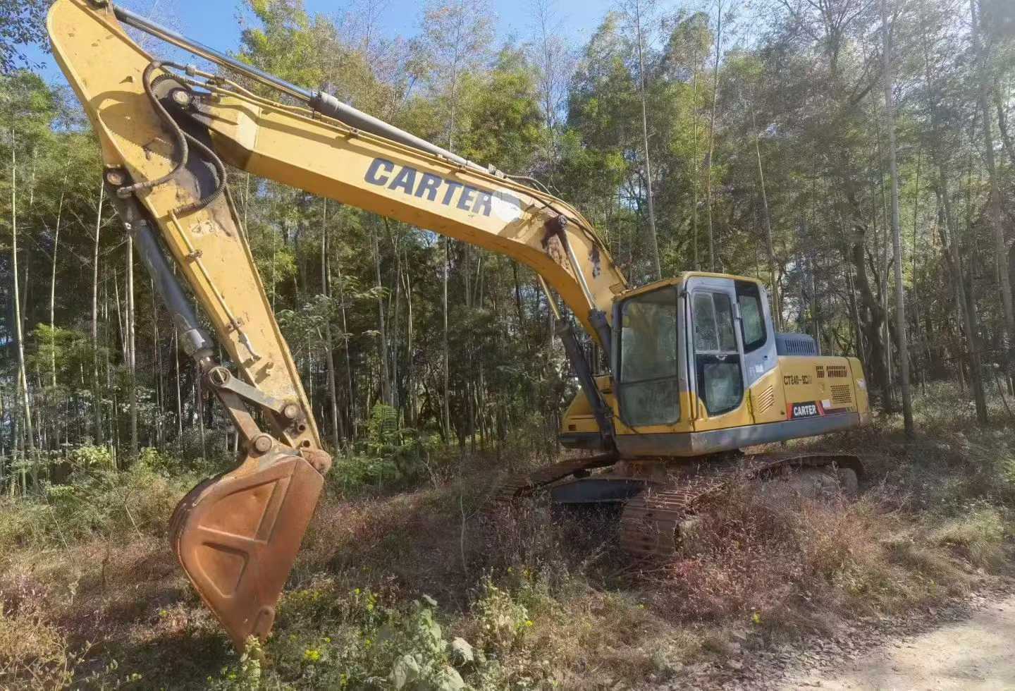 Buy Caterpillar CT240 Used Excavator / 1