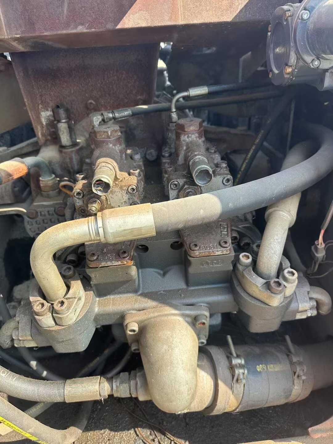 Used Hitachi ZAXIS200 Excavator 2016 Model / 3