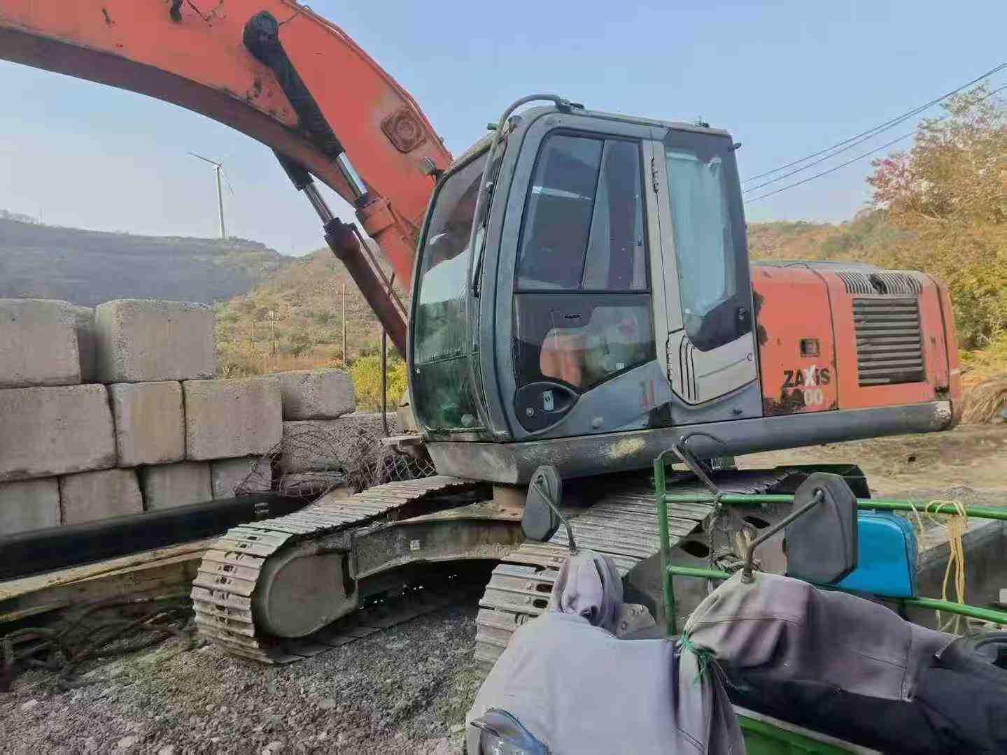 Used Hitachi ZAXIS200 Excavator 2016 Model / 2