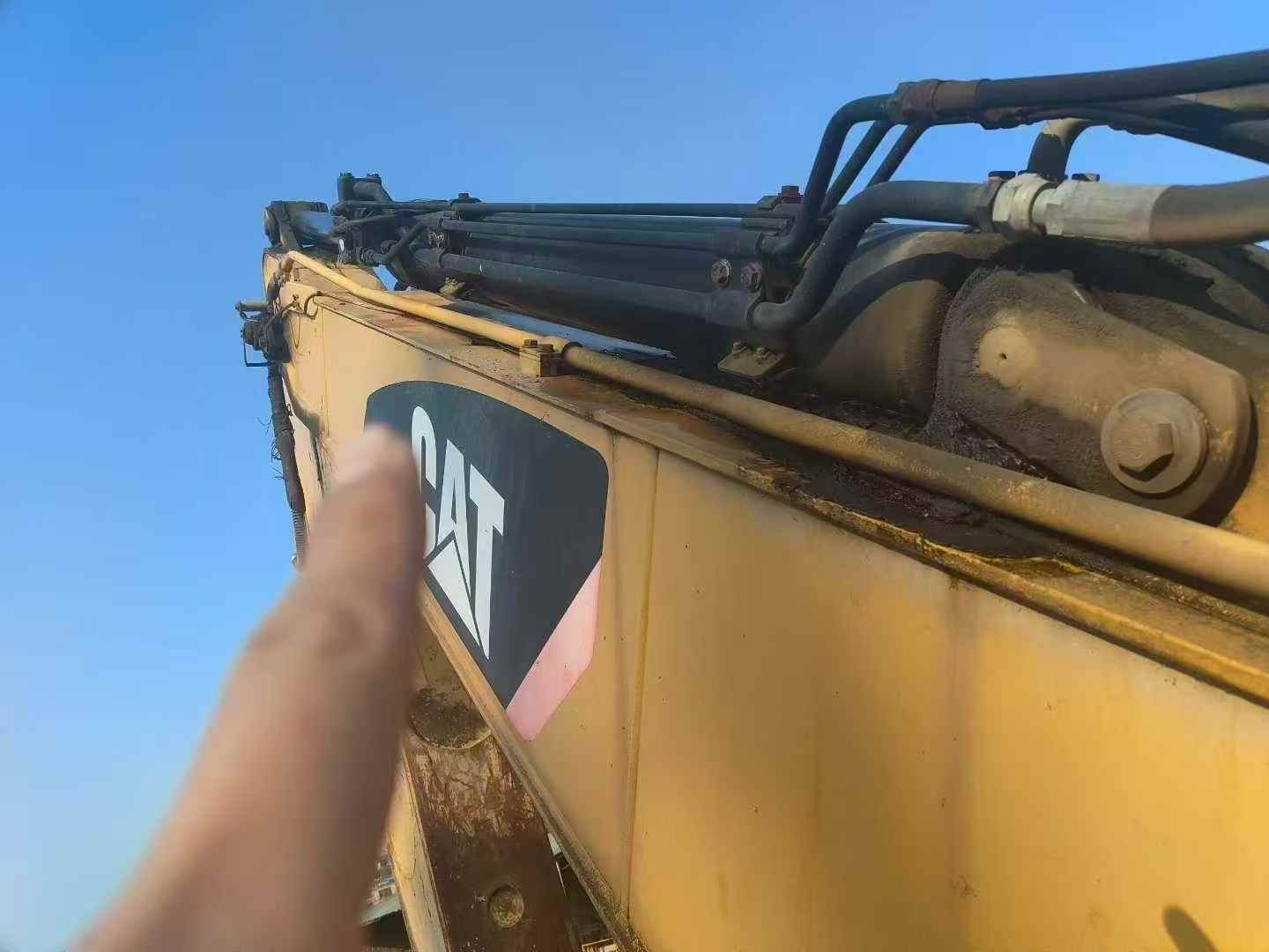 Used Caterpillar 320D Excavator 2016 Model / 3