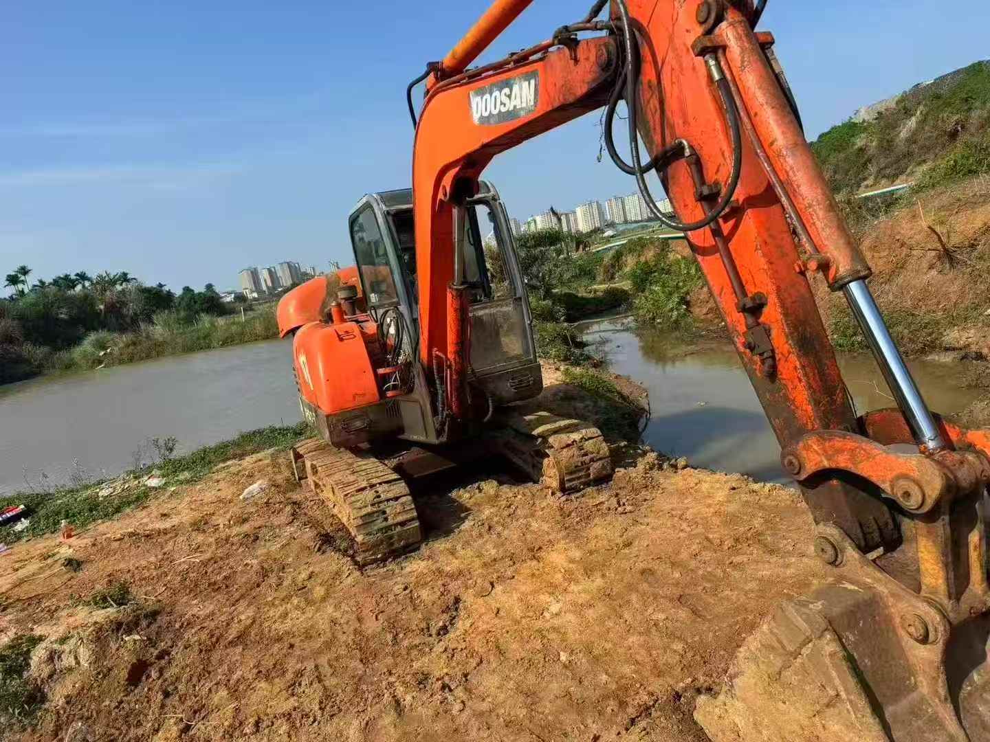 Buy Doosan DX60 Used Excavator / 2 Used Doosan DX60 Excavator 2016 Model / 2
