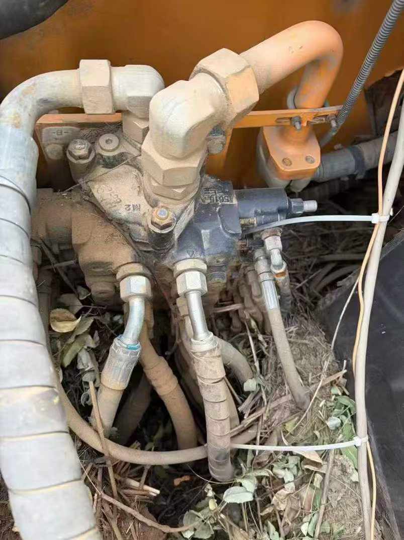 Used Sany SY85 Excavator 2014 Model / 3