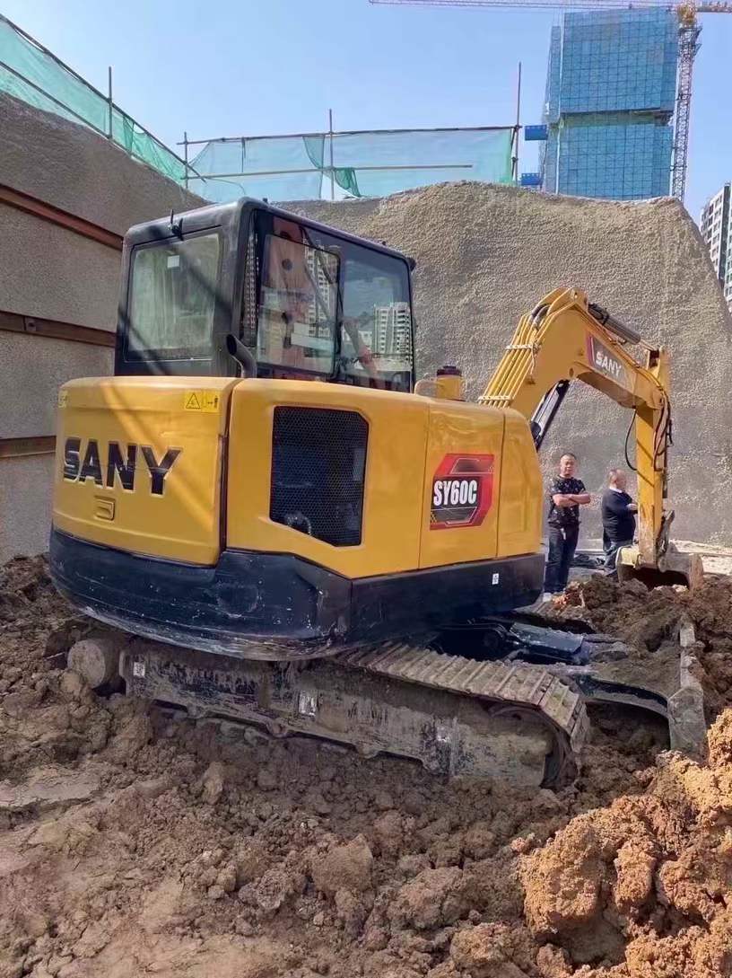 Buy Sany SY60 Used Excavator / 1