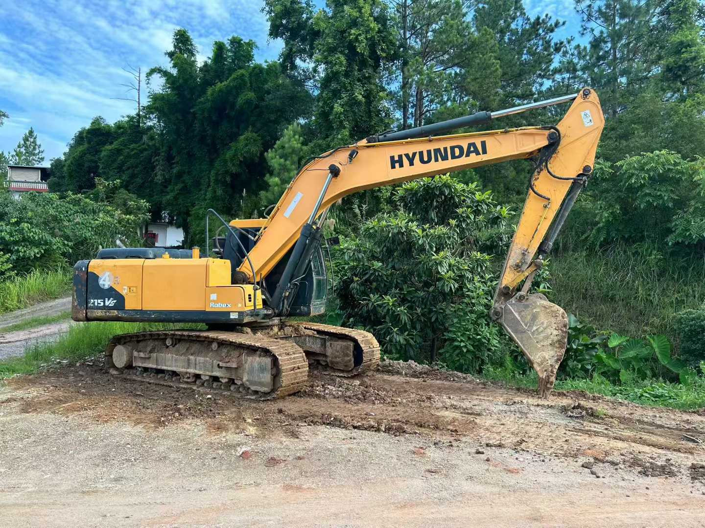 Used Hyundai R 60VS Excavator 2018 Model / 3