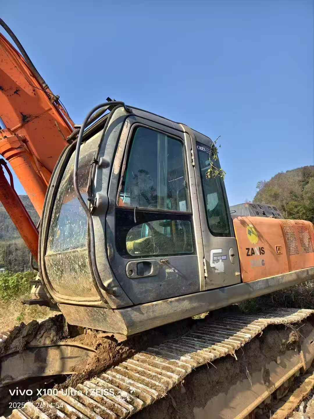 Used Hitachi ZW330 Excavator 2016 Model / 4
