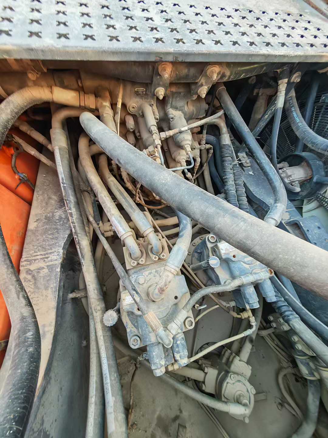 Used Doosan DX530LC-5 Excavator 2016 Model / 9