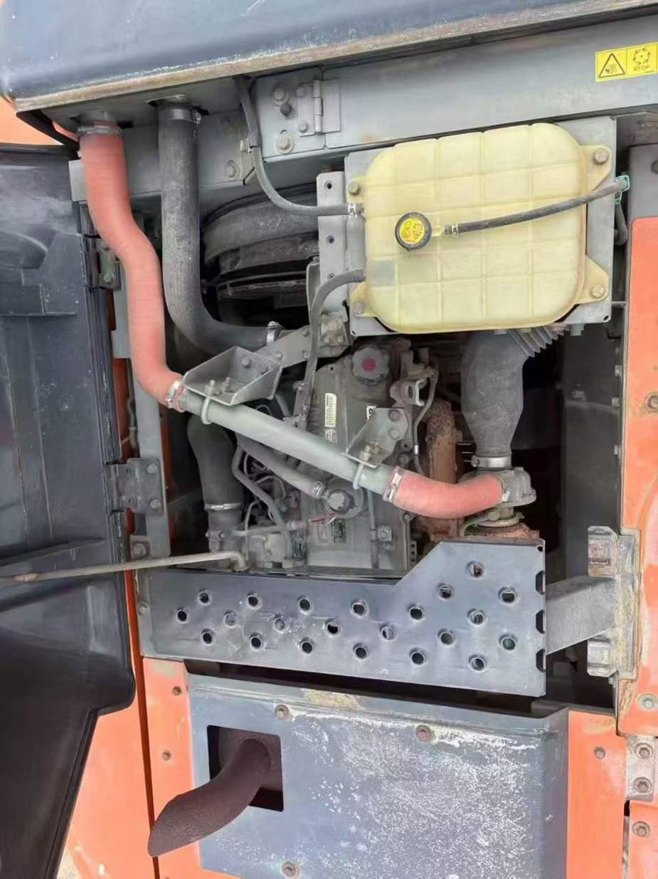 Used Hitachi ZAXIS200 Excavator 2019 Model / 5