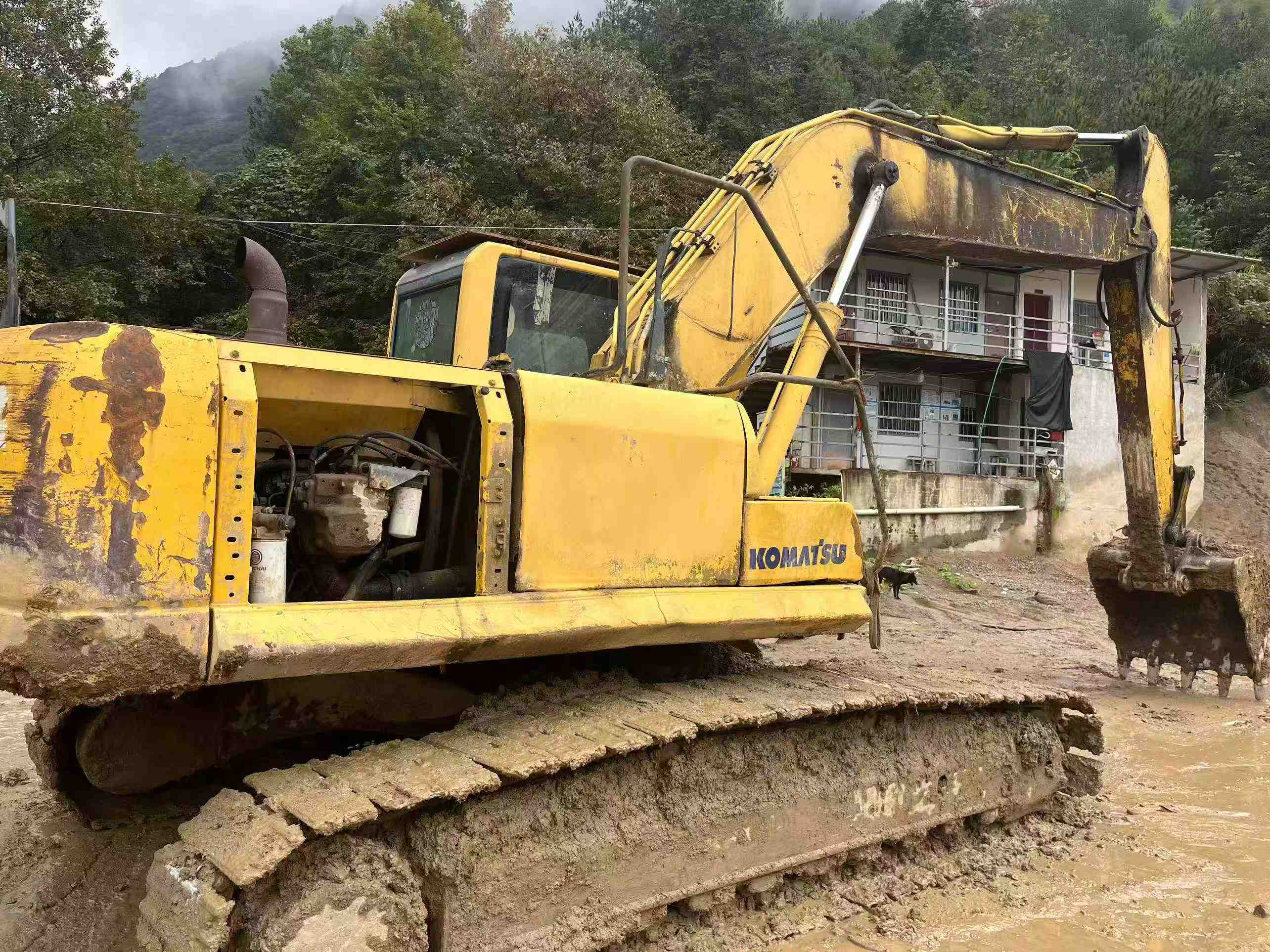 Used Komatsu PC240LC-8 Excavator 2016 Model / 3