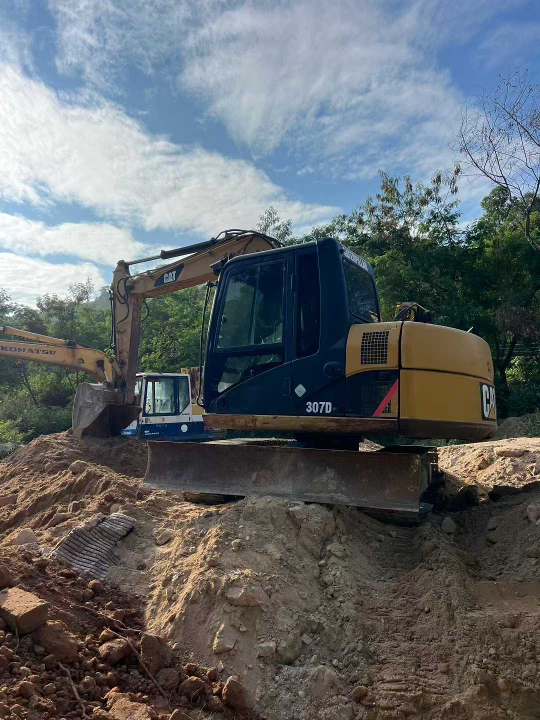 Buy Caterpillar 307V2 Used Excavator / 1