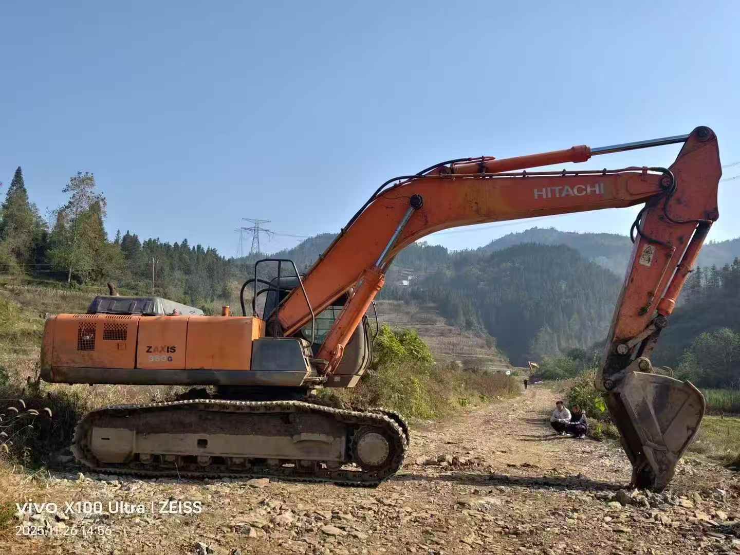 Used Hitachi ZW330 Excavator 2016 Model / 3