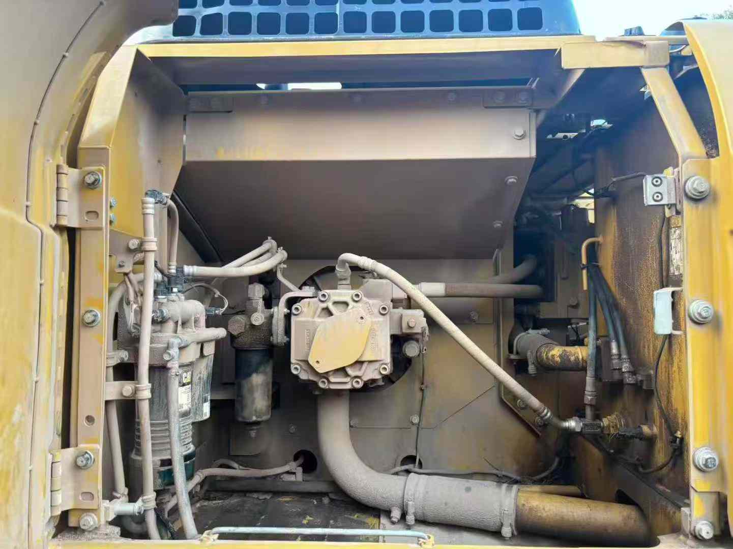 Used Caterpillar CT20 Excavator 2021 Model / 5